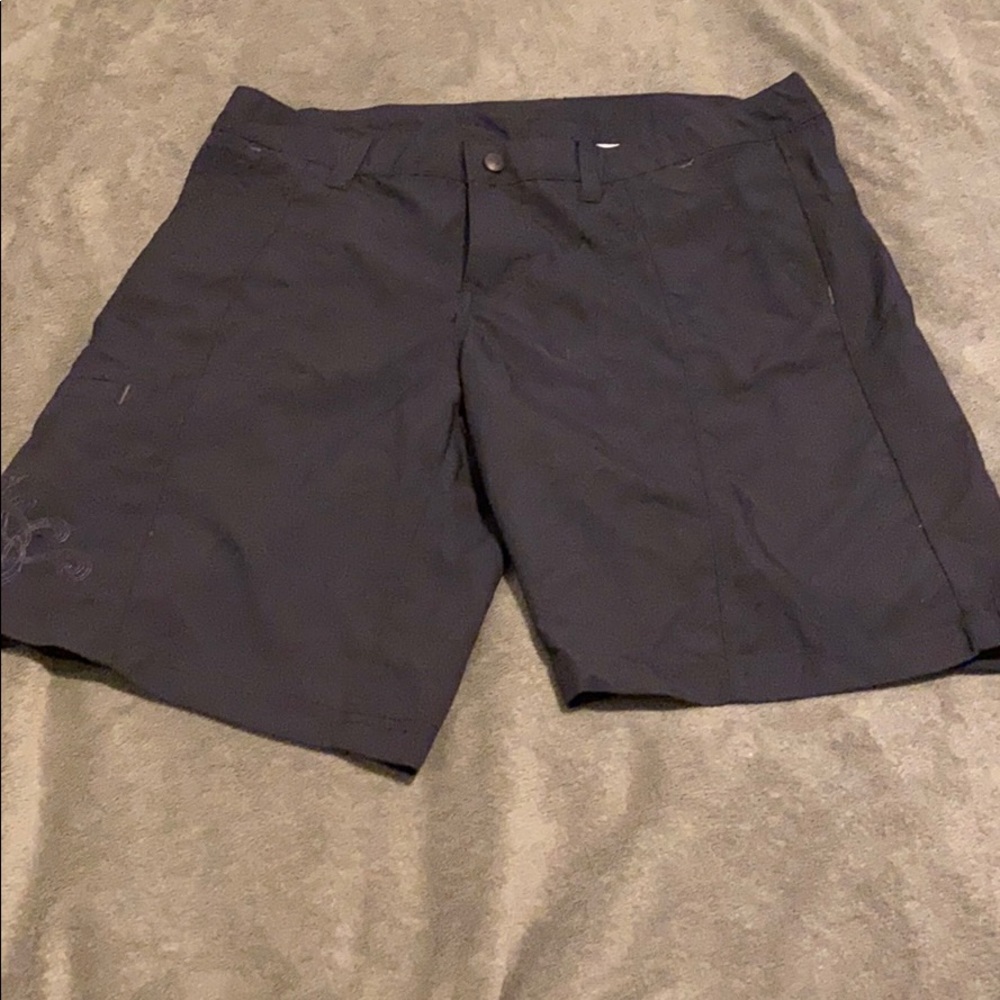 Columbia lightweight outdoor shorts